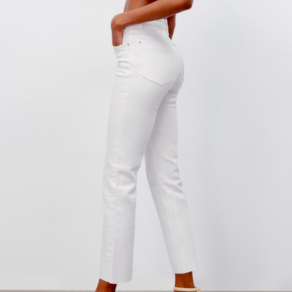 NWT Zara mini-flare white jeans size 34
